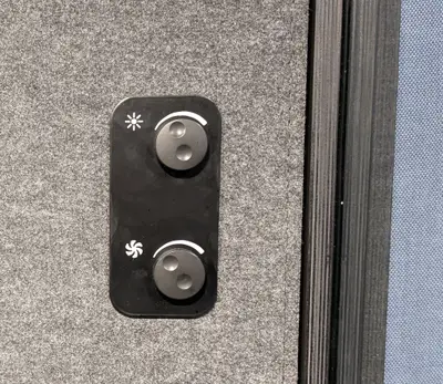 Tyst rum Martela PodBooth Meeting SvartBlåGrå (3)