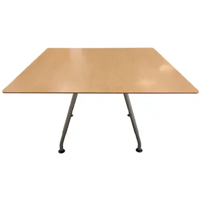 Konferensbord Horreds Fri Ek/Krom 120x120