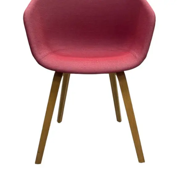 Stol Hay AAC23 RosaEk (3)