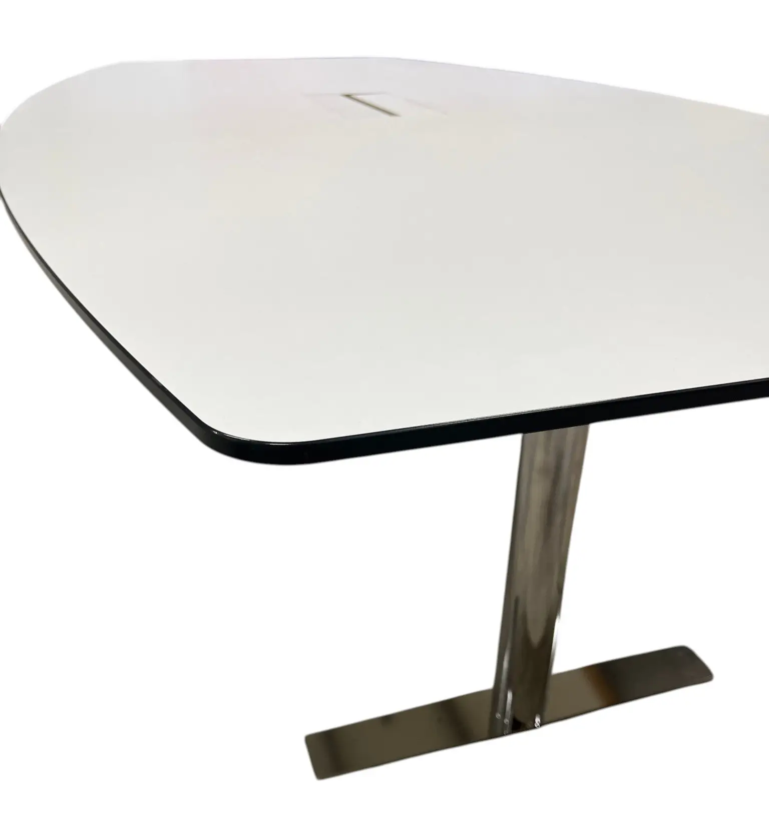 Konferensbord EKV Meeting T Vit 240×120 (3)