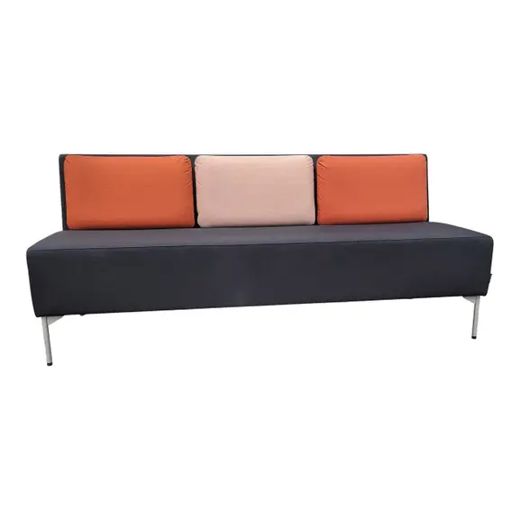 Soffa Offecct Playback SvartRöd