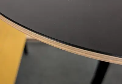 Telefonbås Pod Martela Framery Q Meeting Maggie Svart (14)