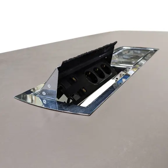 Konferensbord EFG Hide Tech BrunSvart 210×100 (4)