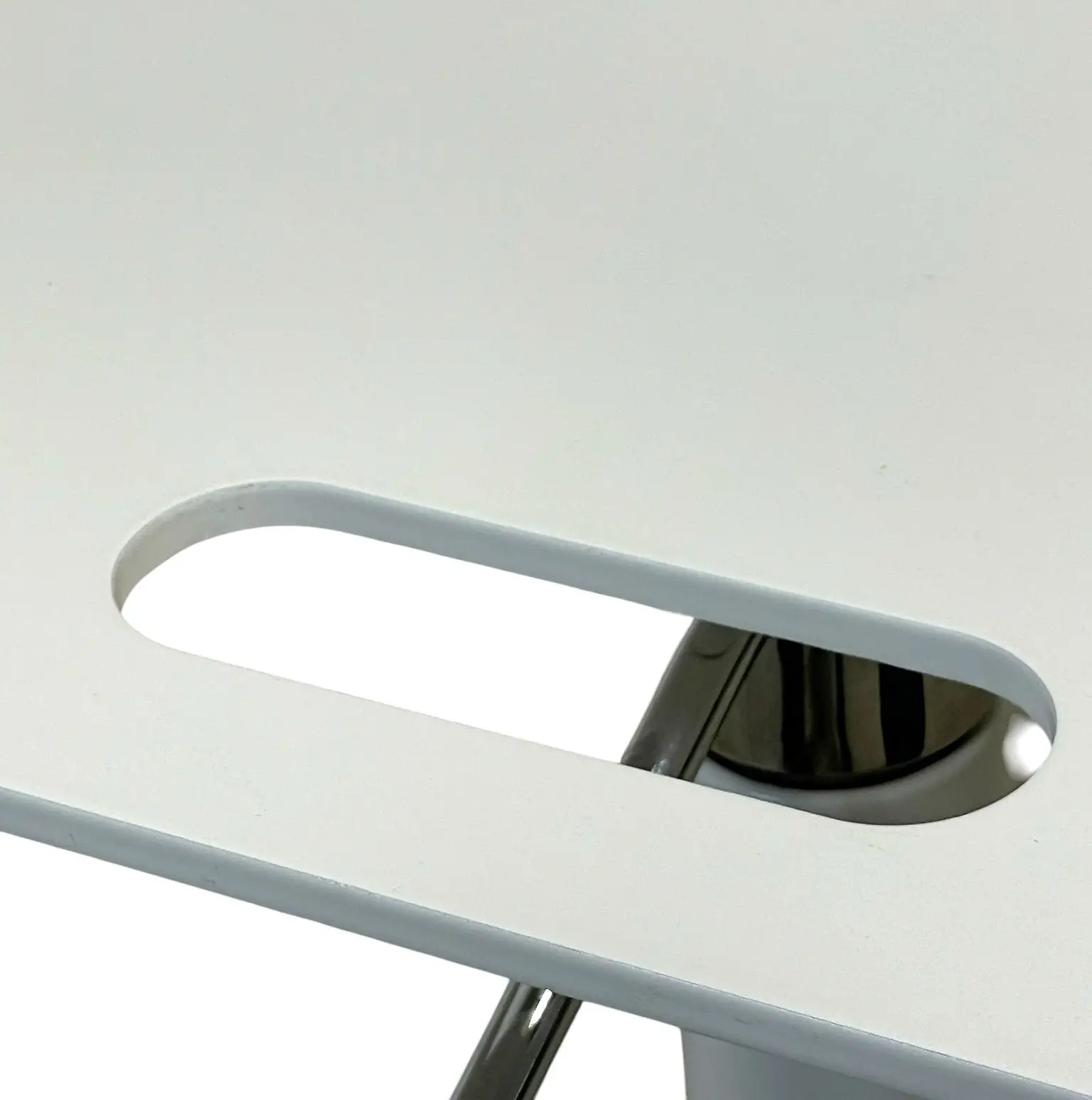 Laptopbord Offecct Tool Vit (2)-Photoroom