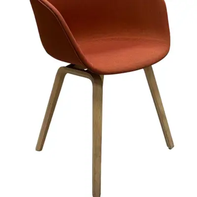 Stol Hay AAC23 RödOrangeEk