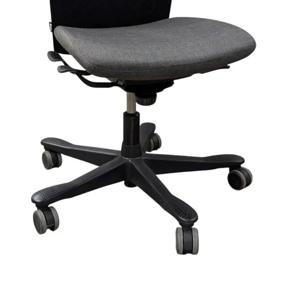 Kontorsstol Kinnarps 5000 GråSvart (1)
