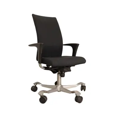 Kontorsstol HÅG Mörkgrå (stora armstöd) NORDEA