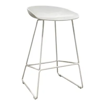 Barstol Hay About a Stool Vit