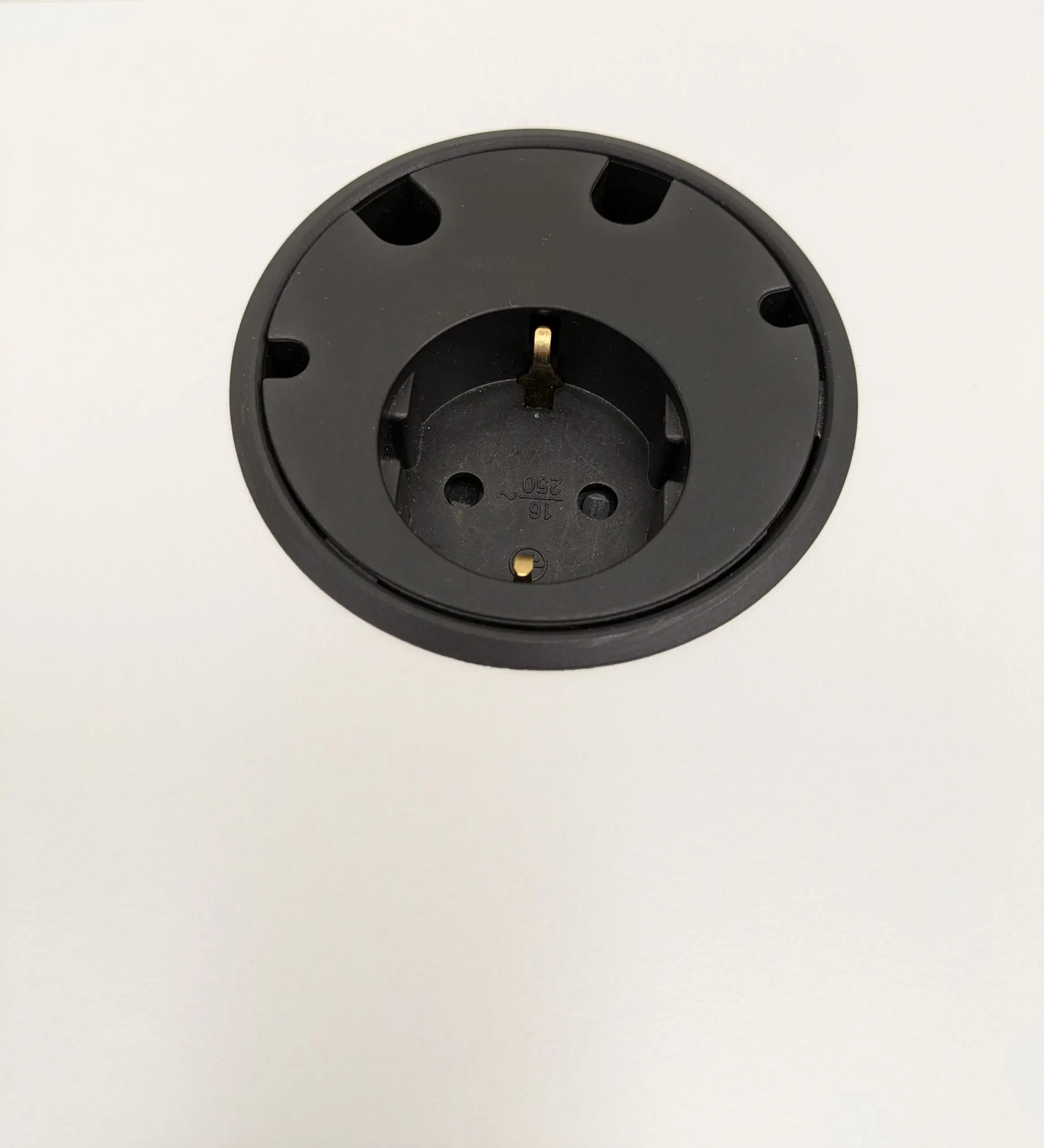 Elskrivbord Kinnarps Oberon LjusgråSvart 140×80 (3)