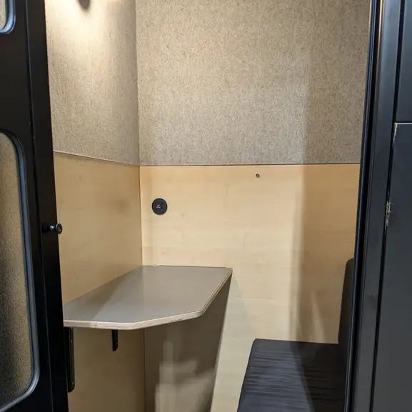 Telefonbås Pod Weeork + Studibris SvartGråTrä (4)