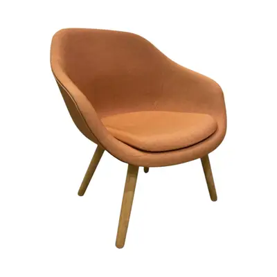 Fåtölj HAY About A Lounge AAL 82 OrangeEk (2)