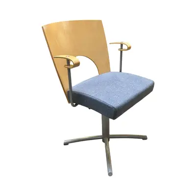 Konferensstol Kinnarps Yin Grå/Björk