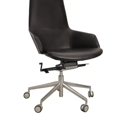 Konferensstol Arper Aston Office Syncro Svart Läder