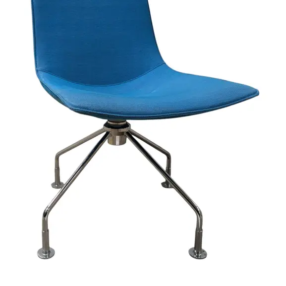 Konferensstol Lammhults Comet BlåLilaKrom