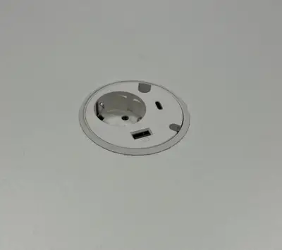 Konferensbord VitKrom Ø160 (1)