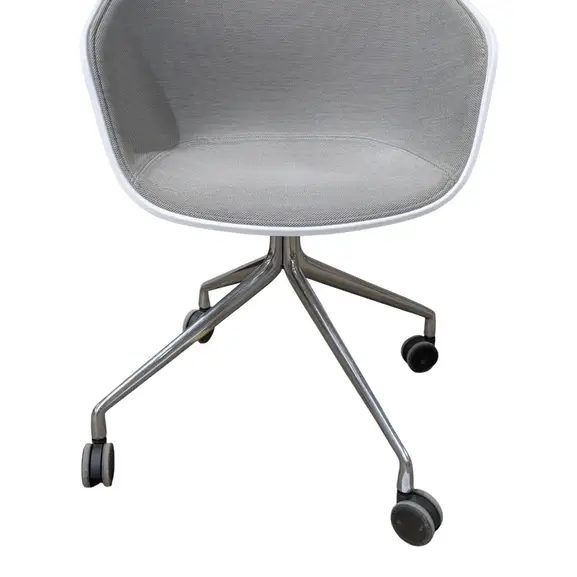 Konferensstol AAC24 Front Upholstery GråVitKrom (3)