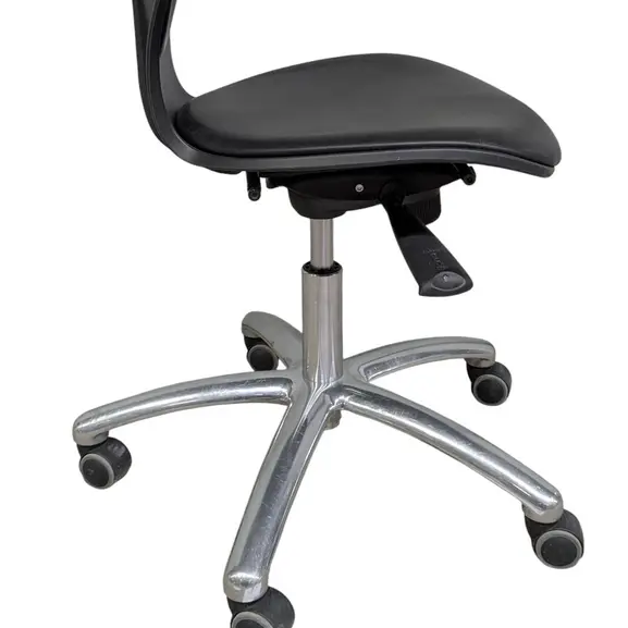 Konferensstol Akaba Gorka SvartSkinn (3)