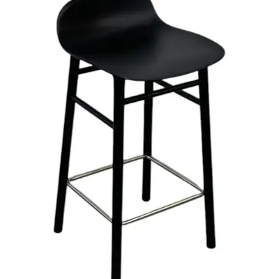 Barstol Normann Copenhagen Form Svart