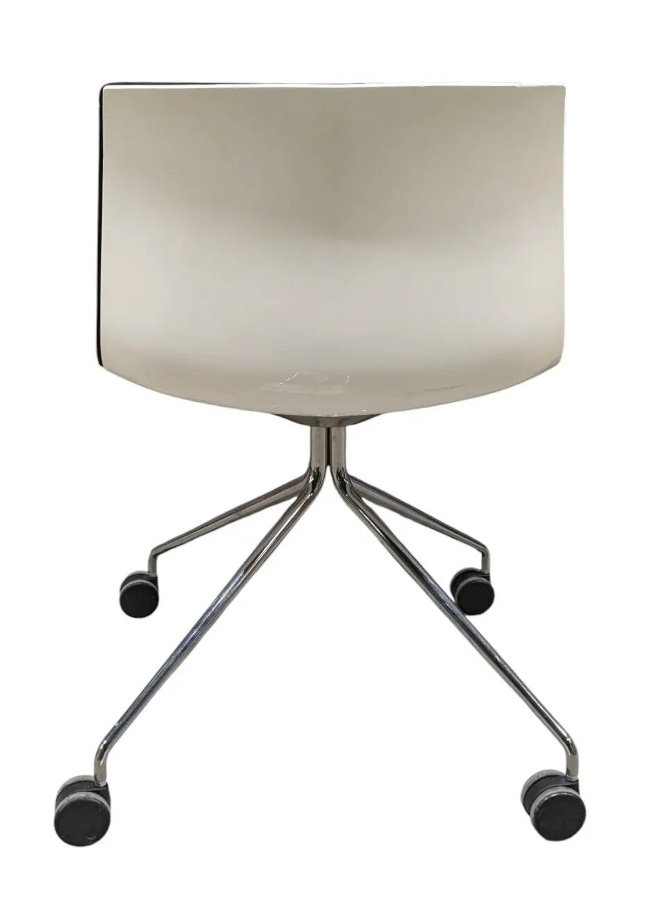 Konferensstol Arper Catifa 46 VitSvartKrom (4)