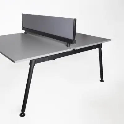 Arbetsbord Herman Miller Memo Grå/Svart