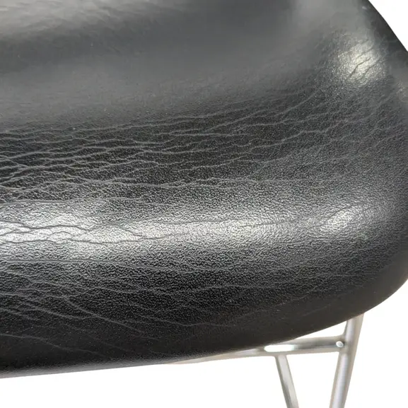Stol Howe 404 SvartSkinnKrom (6)