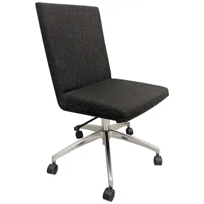 RPG 190305-265090 REMAKE Konferensstol EFG Woods MörkgråKrom