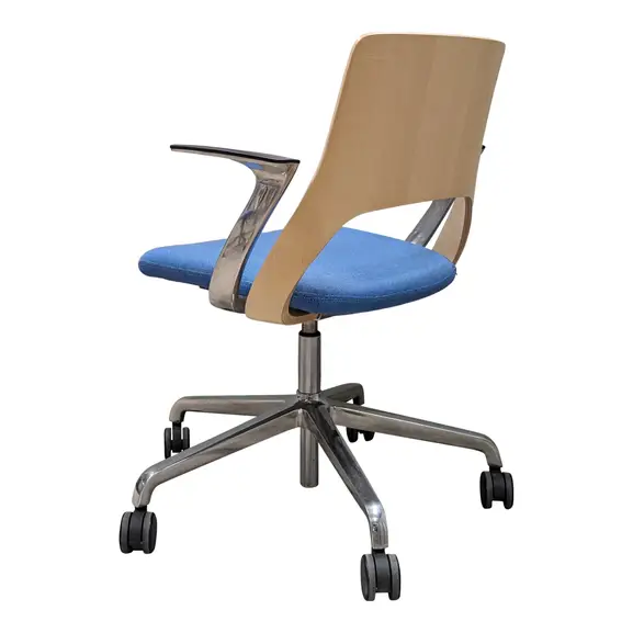 Konferensstol Kinnarps Embrace BjörkBlå (2)