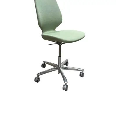 Konferensstol Kinnarps Monroe Grön