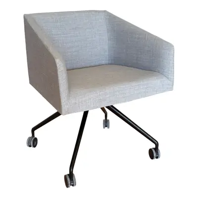 Konferensstol Arper Saari GråSvart (2)