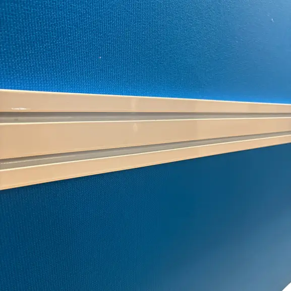 Bordsskärm Blå 145×67 (1)