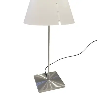 Bordslampa Costanza Luceplan VitKrom