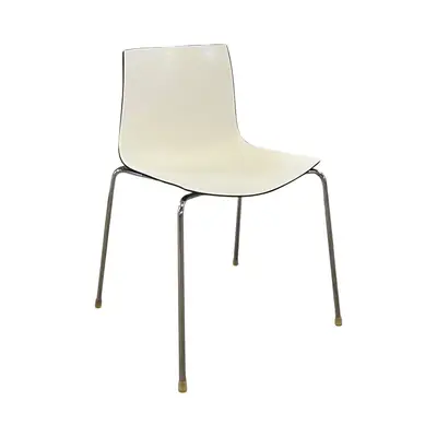 Stol Arper Catifa Vit