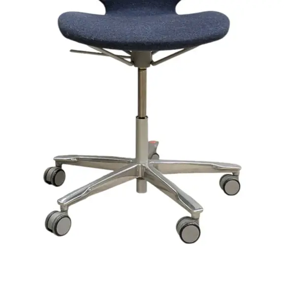 Konferensstol Kinnarps Monroe Blå (7)