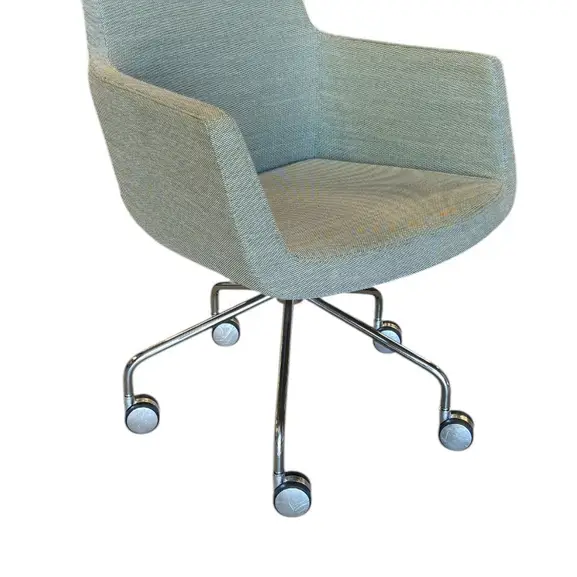 Konferensstol Swedese Happy Ljusgrön