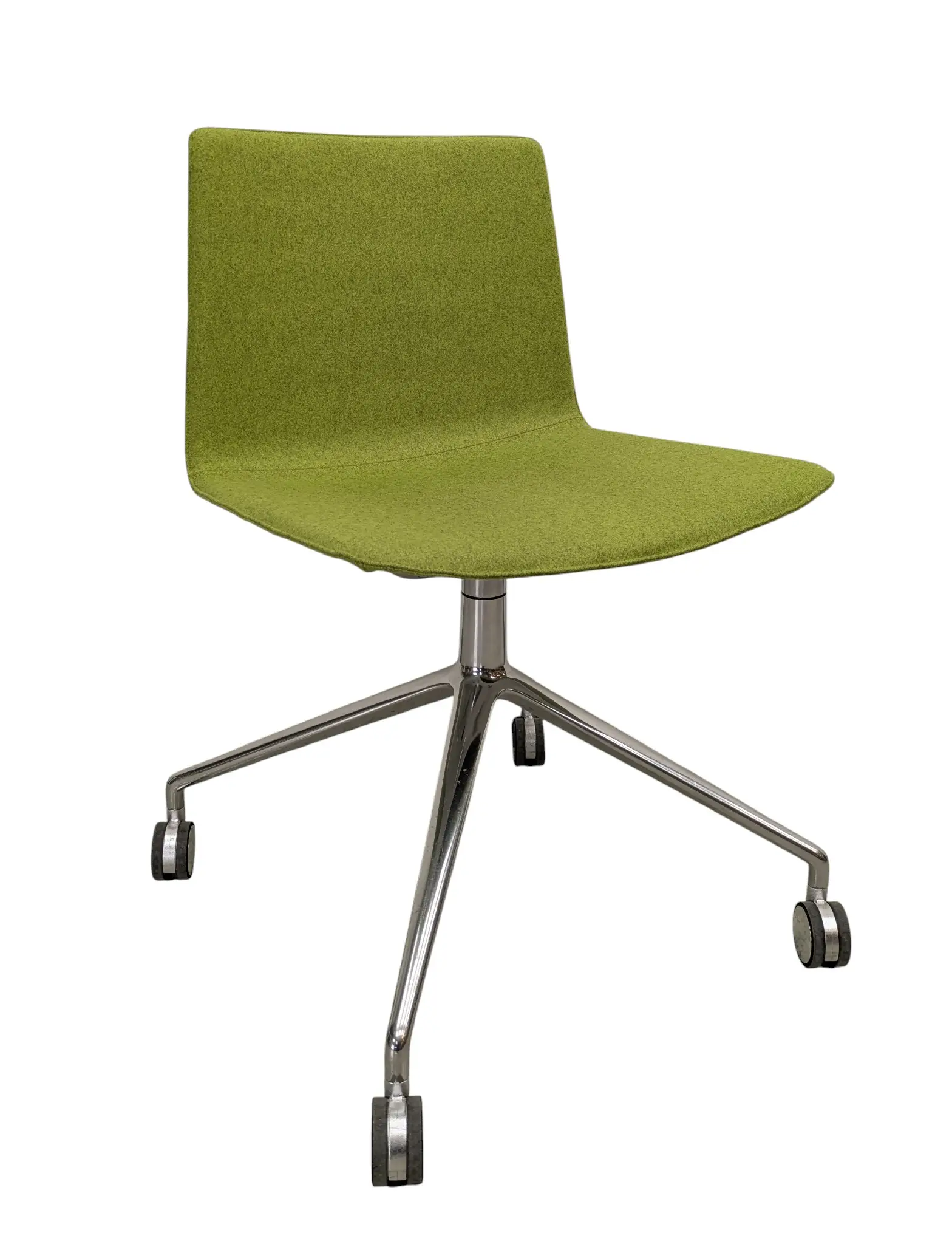 Konferensstol Arper Catifa 53 LjusgrönAluminium