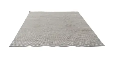 Matta Kasthall VitSvartMönstrad 340×250