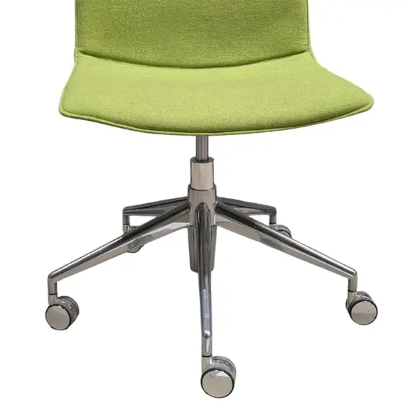 Konferensstol Arper Catifa 46 GrönKrom (2)