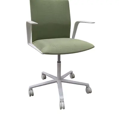 Konferensstol Arper Kinesit LjusgrönVit (4)