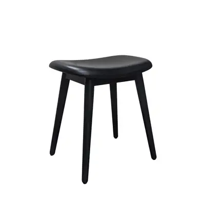Pall Muuto Fiber Stool Wood Base Svart