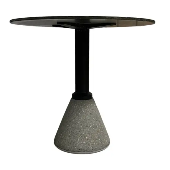 Bord Magis Table_One Bistrot GråSvartBetong (1)