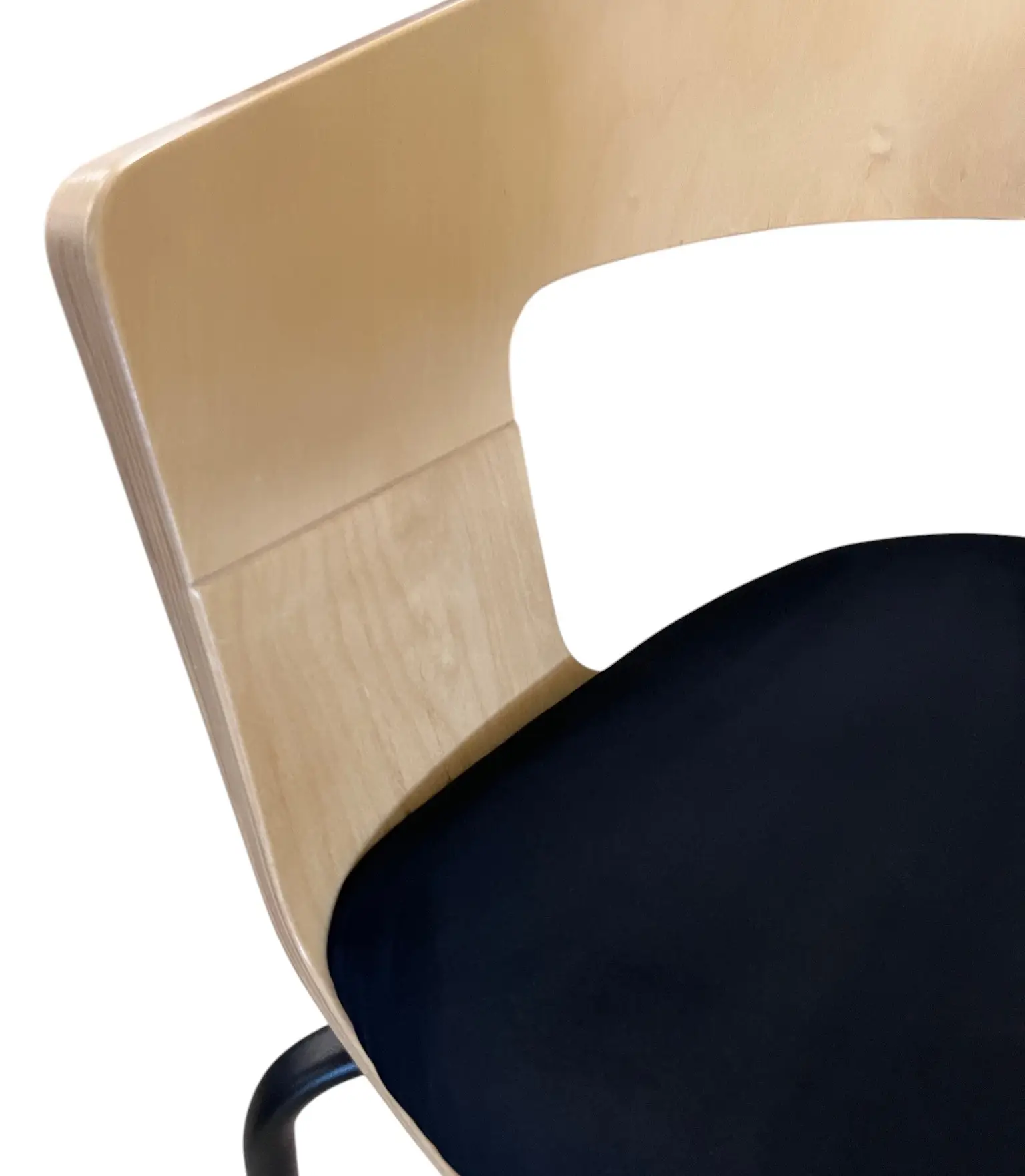 Stol EFG Bondo Garbo SvartBjörk (1)-Photoroom