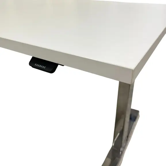 Elskrivbord Linak VitKrom 140×80 (2)