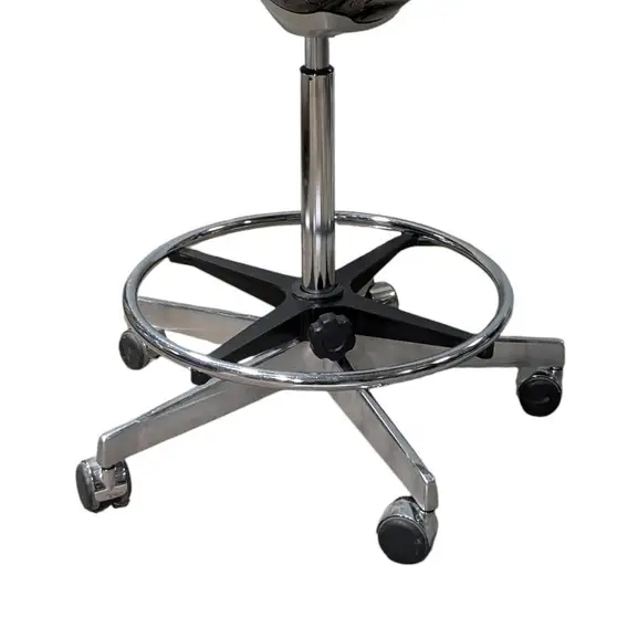 Arbetspall Bruno Mathsson Saga SvartKrom