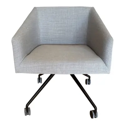 Konferensstol Arper Saari GråSvart