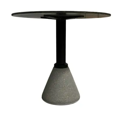 Bord Magis Table_One Bistrot GråSvartBetong (1)
