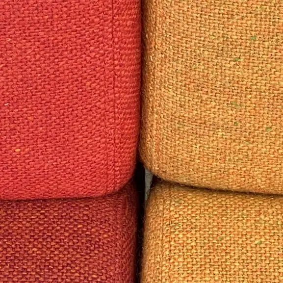 Soffa Lammhults Addit 2-sits RödVinrödOrange (2)