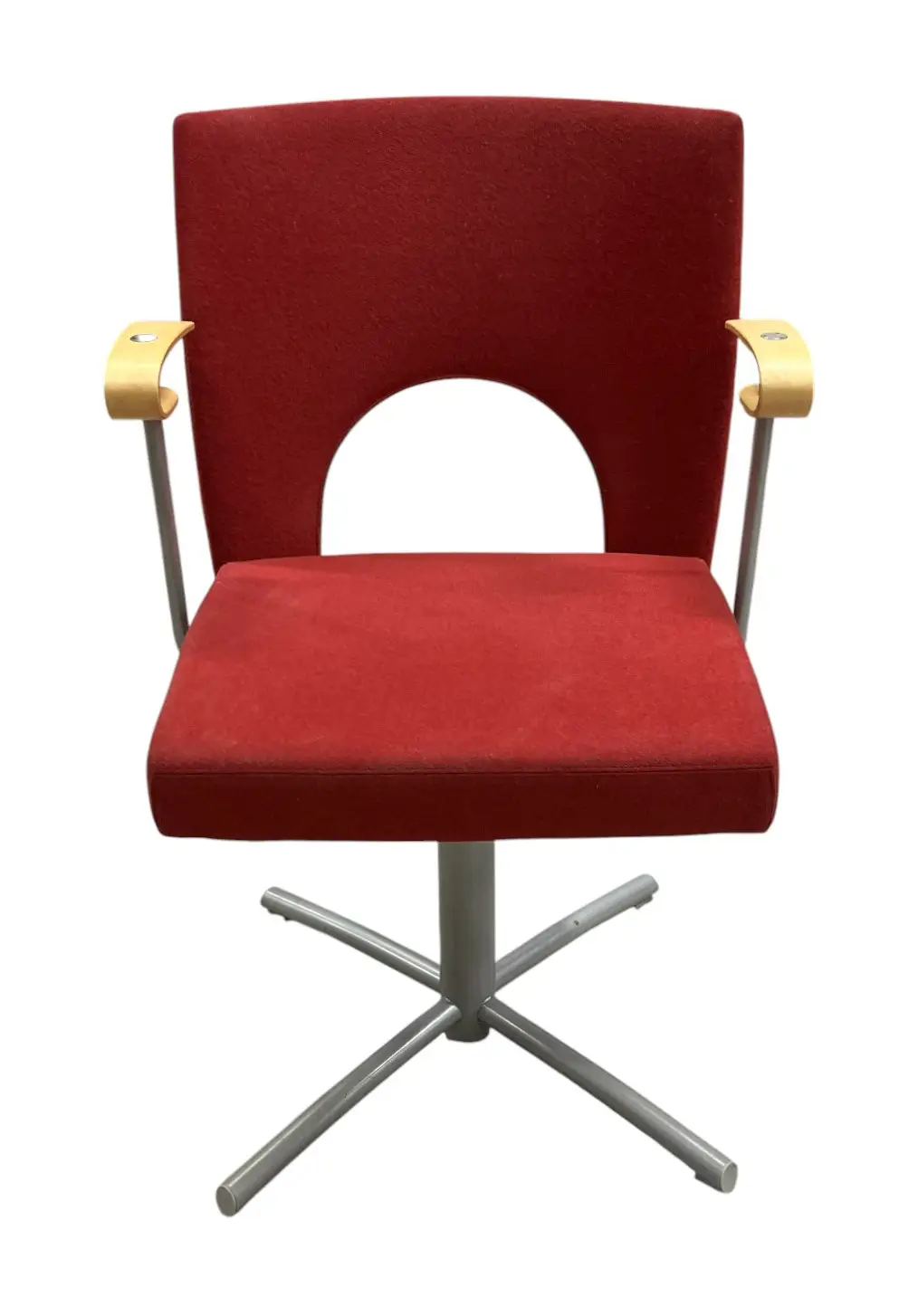 Konferensstol Kinnarps Yin RödGråBjörk (1)